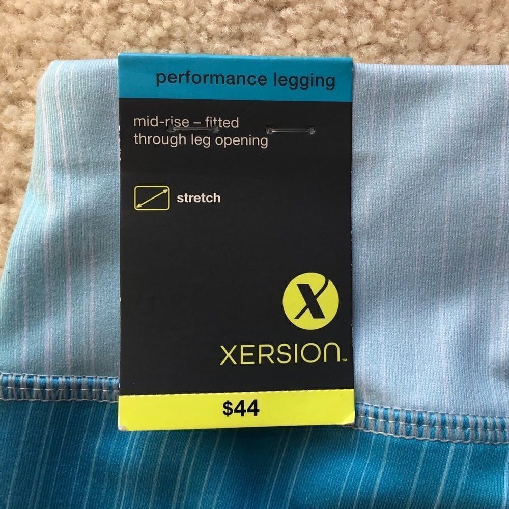 Xersion Performance Legging - Picture 2 of 8